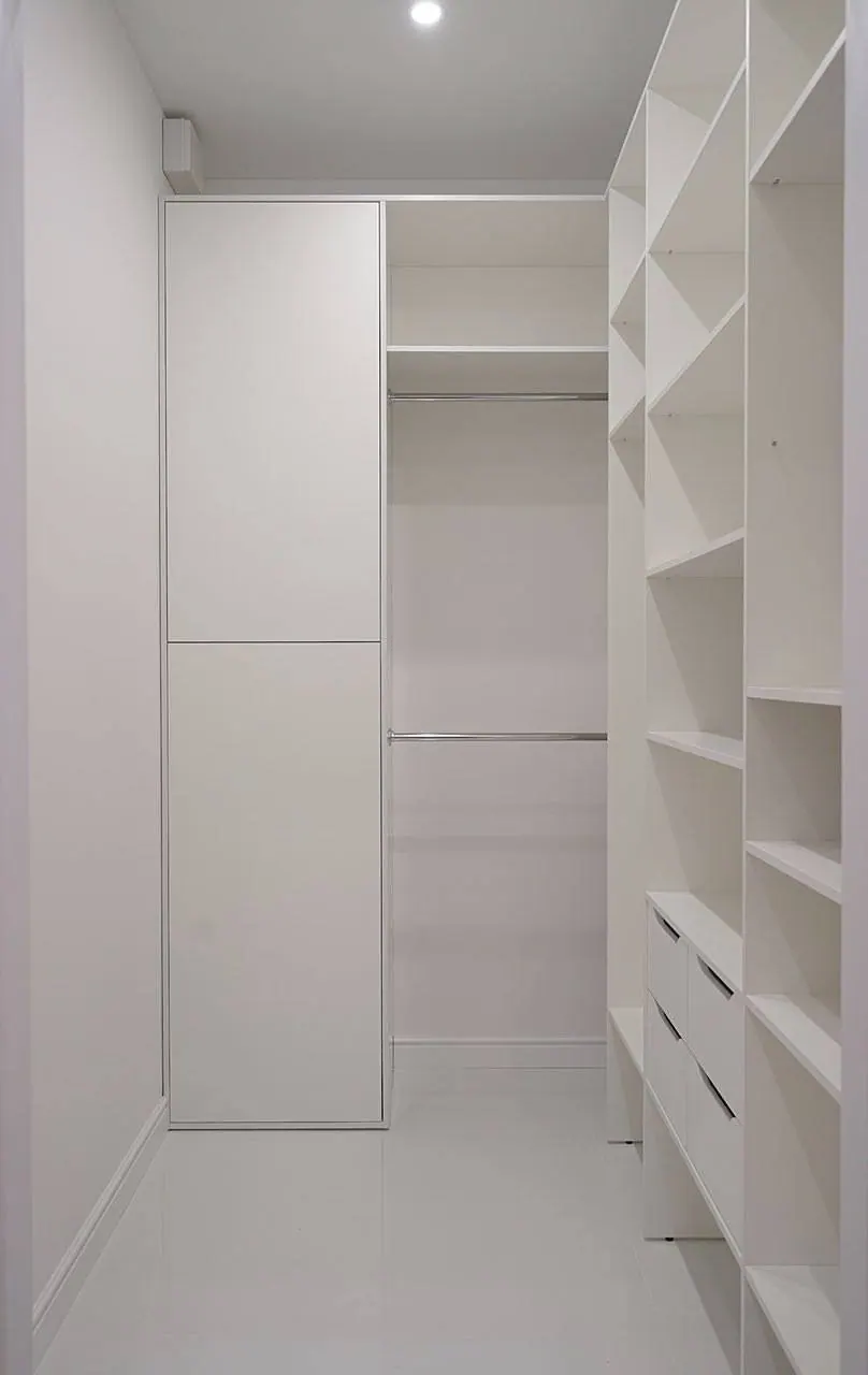 premium walk-in wardrobe varna bulgaria
