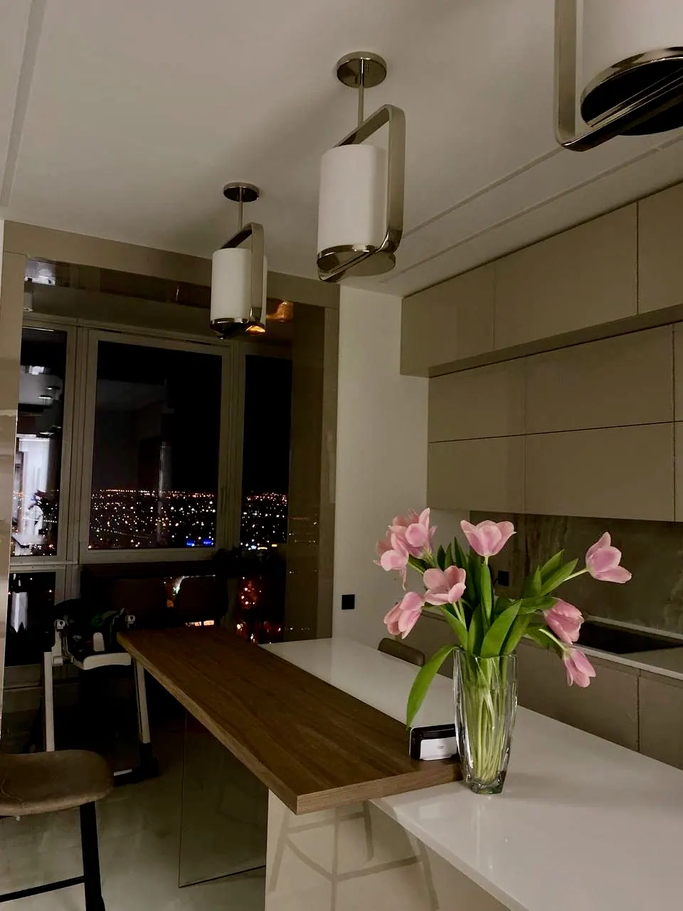 Wohnung schlüsselfertig in hellen Tönen, Barcelona, Spanien